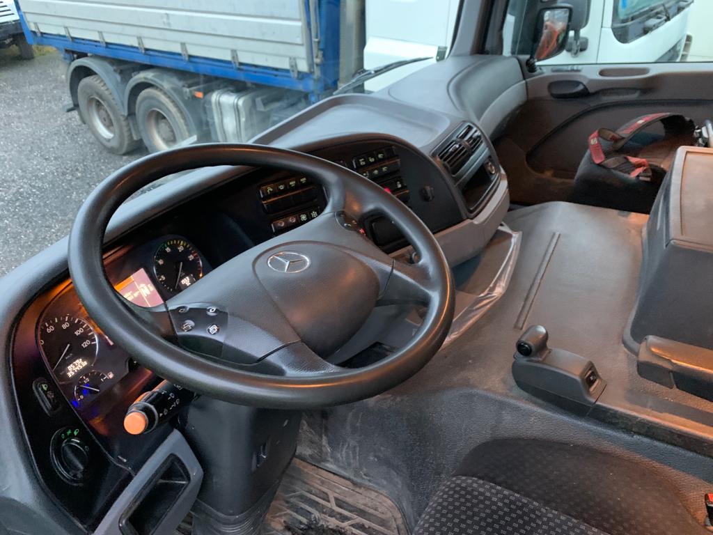 MB 3346 Kipper mit Hiab Kran 244-6